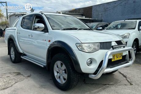 White 2009 Mitsubishi Triton Ute Tray GLX-R Double Cab