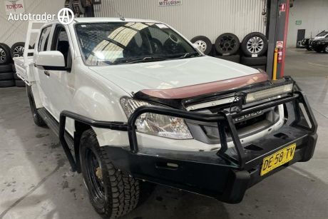 White 2015 Isuzu D-MAX Space Cab Chassis SX (4X4)