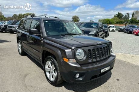 Grey 2015 Jeep Patriot Wagon Limited (4X4)