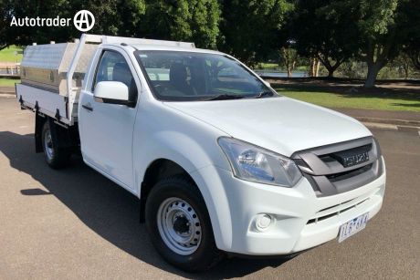 White 2017 Isuzu D-MAX Cab Chassis SX (4X2)