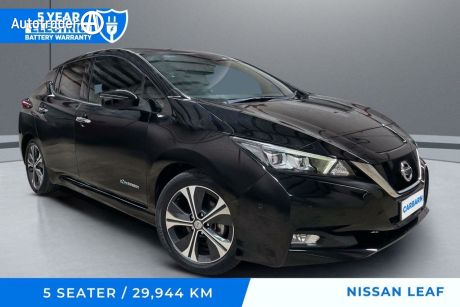 Black 2017 Nissan Leaf Hatch (No Badge)