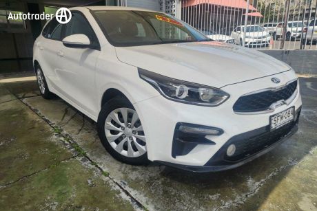 White 2020 Kia Cerato Hatchback Sport NAV