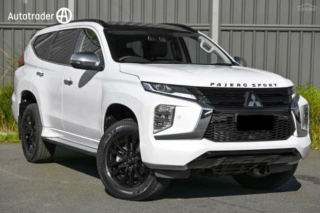 White 2023 Mitsubishi Pajero Sport Wagon GSR (4WD) 7 Seat